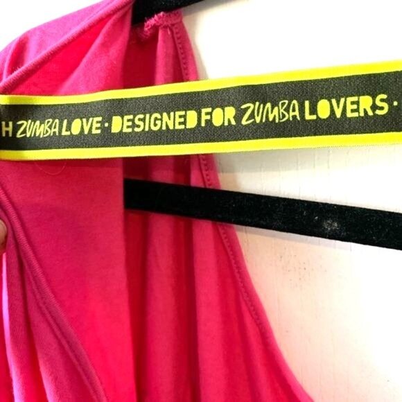 Zumba Wear "Bring Sexy Back" Top M/L Berry Color - Picture 4 of 10